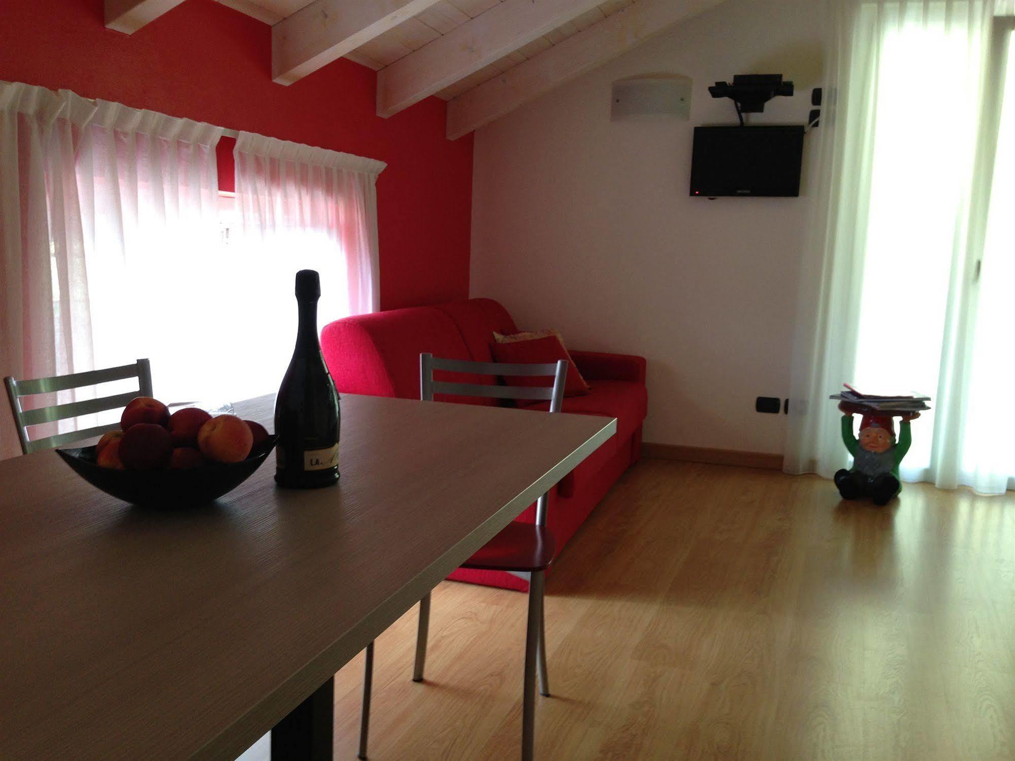 Residence Cafelicita - Promotion - Apartments Lake View - Infinity Pool - Jacuzzi Gravedona Zewnętrze zdjęcie