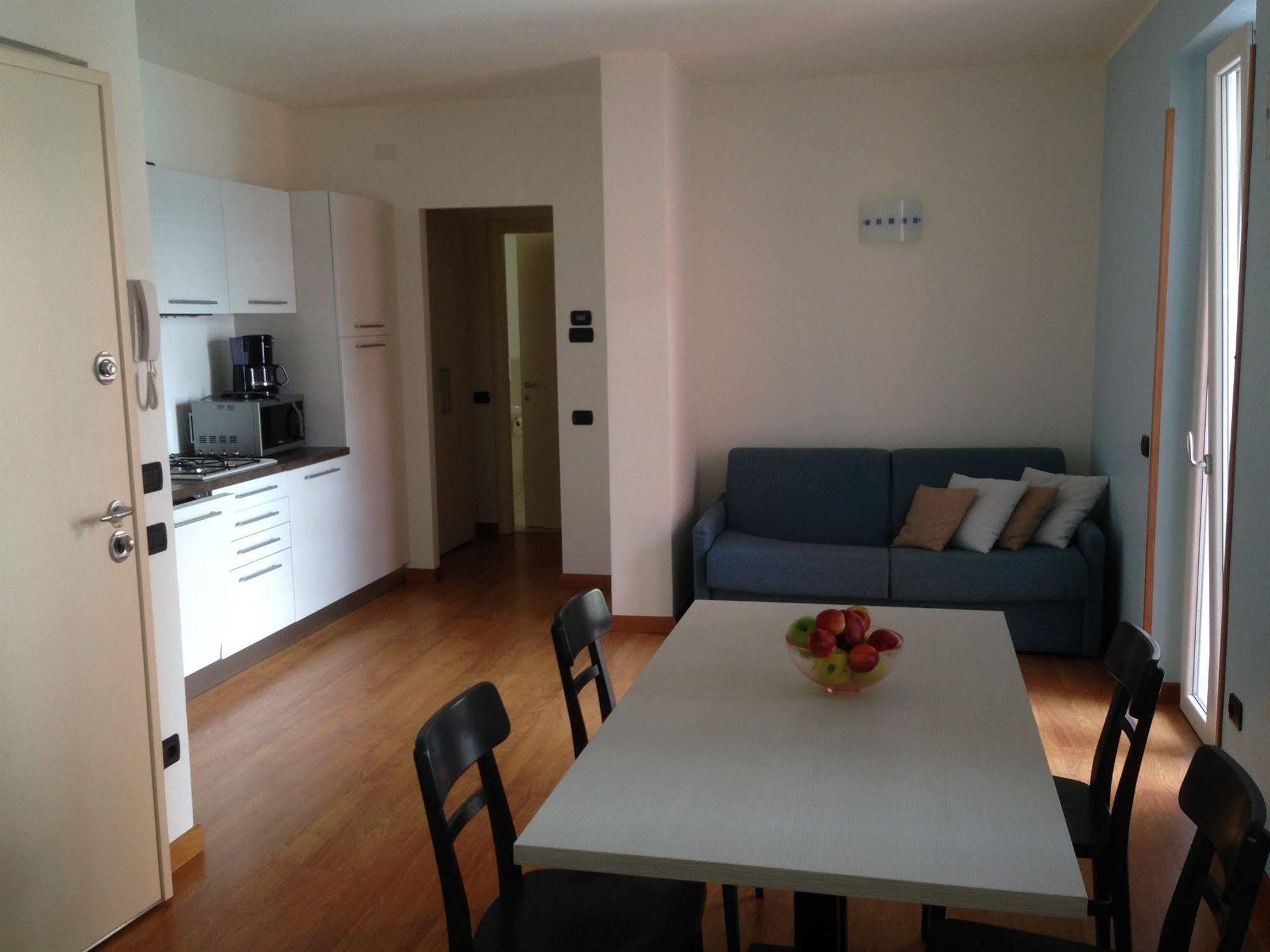 Residence Cafelicita - Promotion - Apartments Lake View - Infinity Pool - Jacuzzi Gravedona Zewnętrze zdjęcie